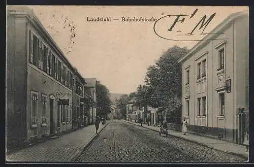 AK Landstuhl, Bahnhofstrasse mit Geschäften