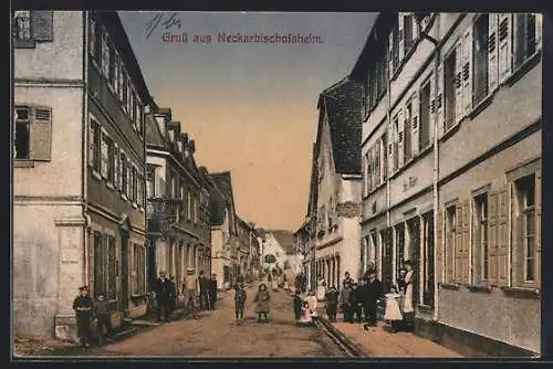 AK Neckarbischofsheim, Strassenpartie mit Passanten
