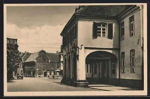 AK Kempen /Niederrhein, Rathaus mit Denkmal