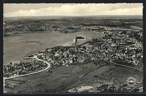 AK Schleswig, Stadtansicht mit der Schlei vom Flugzeug aus