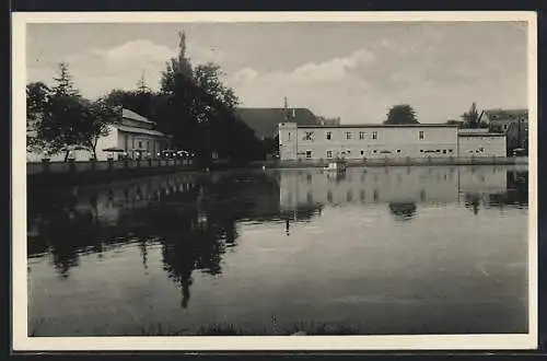 AK Naunhof / Leipzig, Uferpartie mit Gaststätte Mühle Lindhardt, Inh. Jos. Sitta