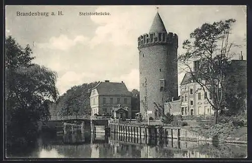 AK Brandenburg a. H., Partie an der Steintorbrücke