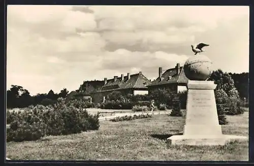 AK Prenzlau, Denkmal im Stadtpark