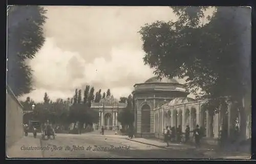 Foto-AK Constantinople, Porte du Palais de Dolma-Baghtché