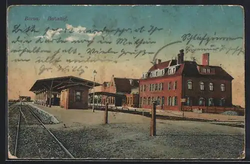 AK Borna / Leipzig, Bahnhof mit Bahnsteigen, Seitenansicht