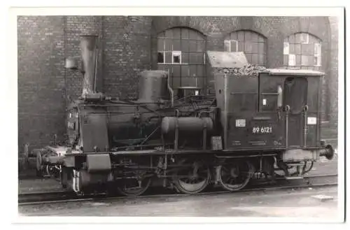 Fotografie Günter Meyer, Aue, Deutsche Reichsbahn DDR, Dampflok, Lokomotive Nr. 89 6121