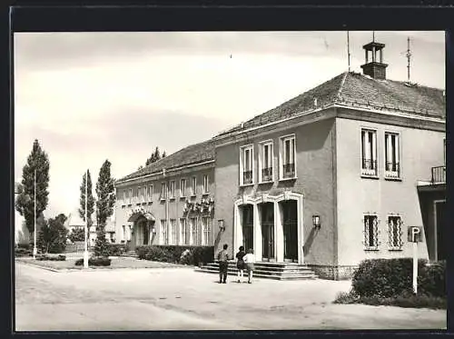 AK Eggesin /Kr. Ueckermünde, HO-Gaststätte und Hotel Mecklenburg