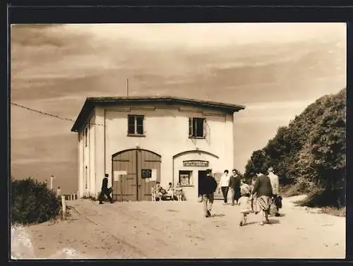 AK Kloster /Hiddensee, Heimatmuseum mit Gästen