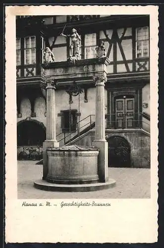 AK Hanau a. M., Gerechtigkeits-Brunnen mit Fachwerkhaus