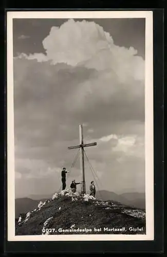 AK Wanderer am Gipfelkreuz auf der Gemeindealpe