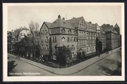 AK Köln-Nippes, Das Real-Gymnasium