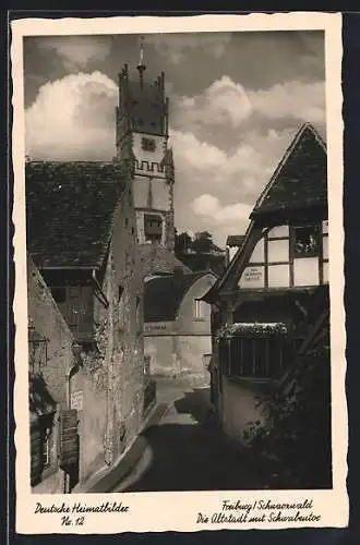 AK Freiburg i. Br., Altstadtgasse mit Schwabentor