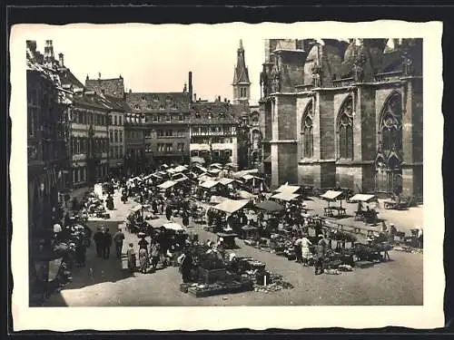 AK Freiburg i. Br., Wochenmarkt am Münster