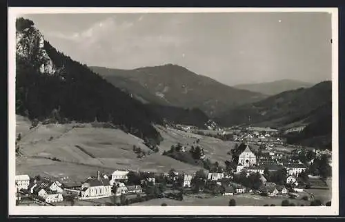 AK Neuberg a. d. Mürz, Ortsansicht mit Blick ins Tal