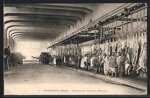 AK Casablanca, interieur des nouveaux Abattoirs, Schlachthalle mit Tieren und Schlachtern