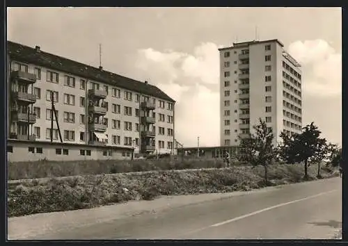 AK Sangerhausen, Hochhaus mit Strassenpartie