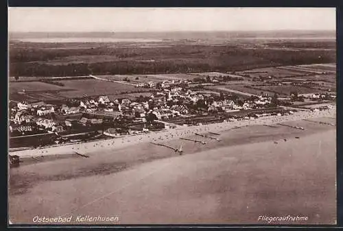 AK Kellenhusen /Ostsee, Gesamtansicht mit Strand vom Flugzeug aus