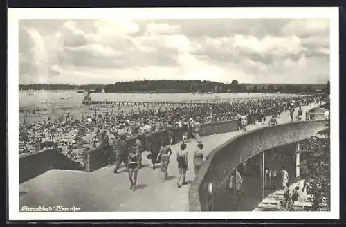 AK Berlin-Wannsee, Blick ins Strandbad Wannsee