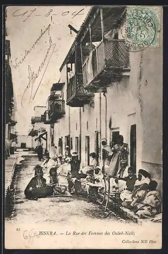 AK Biskra, La Rue des Femmes des Ouled-Nails