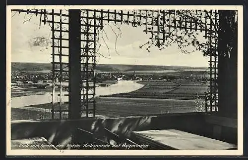 AK Holzminden, Blick vom Garten des Hotels Kiekenstein auf Holzminden