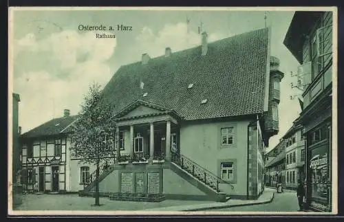 AK Osterode a. Harz, Rathaus mit Tengelmann-Geschäft und Strasse