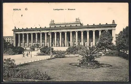 AK Berlin, kgl. Museum und Lustgarten