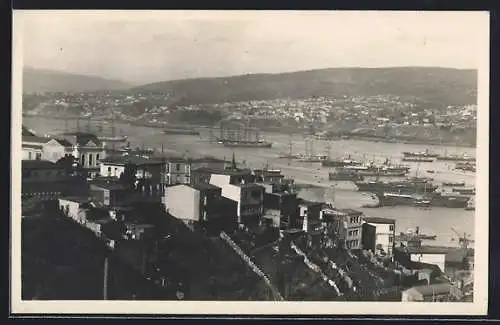 AK Valparaiso, Stadtansicht mit Hafen