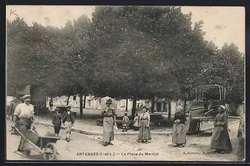 AK Artannes /Indre-et-Loire, La Place du Marché