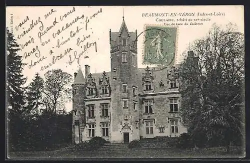 AK Beaumont-en-Véron, Vue de face du Chateau de Coulaine