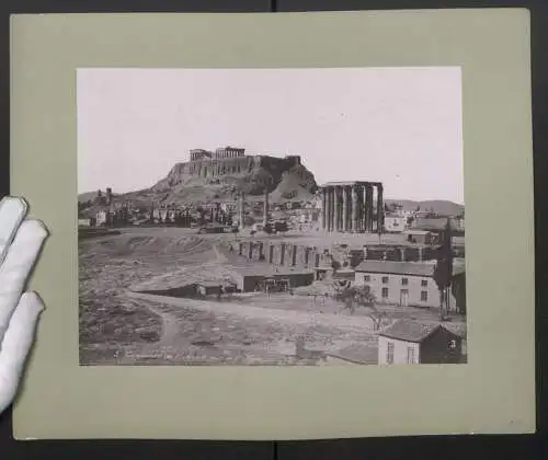 Fotografie unbekannter Fotograf, Ansicht Athen, Syntagma-Platz mit Blick zur Akropolis