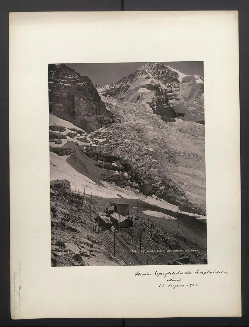 Fotografie Lichtdruck Edition Photoglob, Zürich, Ansicht Lauterbrunnen, Jungfraubahn Station Eigergletscher, Bergbahn 0