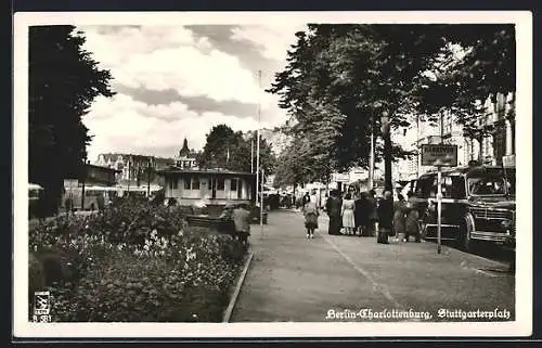 AK Berlin-Charlottenburg, Stuttgarterplatz mit Reisebüro und Bussen