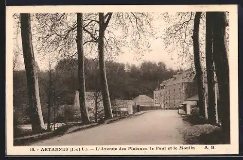 AK Artannes, L`Avenue des Platanes, le Pont et le Moulin