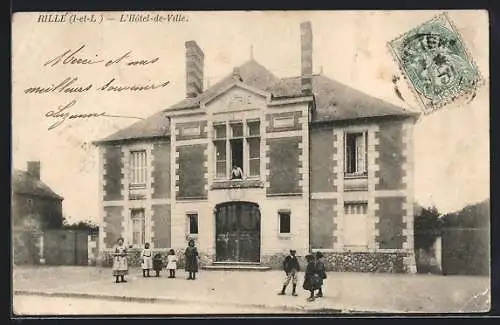 AK Rille /I.-et-L., L`Hotel-de-Ville