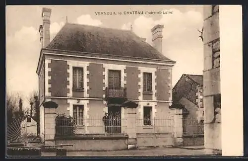 AK Verneuil-le-Chateau, Ortspartie an einer Villa