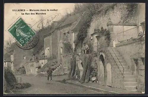 AK Villaines /I.-et-L., Maisons dans le rocher, La Rue des Marches