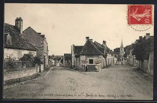 AK Verneuil-sur-Indre, Entrée du bourg