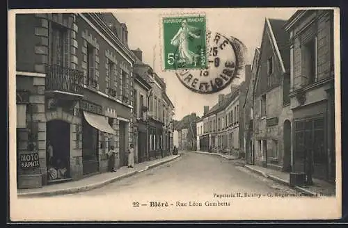 AK Bléré, Rue Léon Gambetta