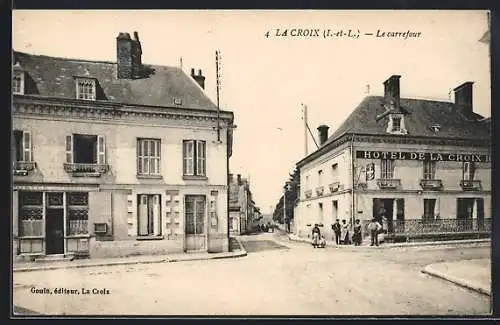 AK La Croix /I.-et-L., Le carrefour, Hotel de la Croix B.