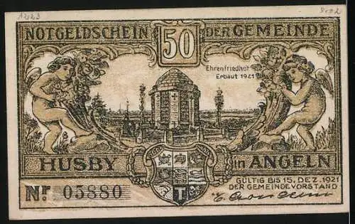 Notgeld Husby 1921, 50 Pfennig, Szene mit Mann und liegender Person, Rückseite Ehrenfriedhof und Wappen