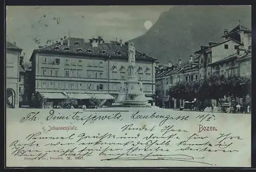 Mondschein-AK Bozen, Johannesplatz mit Denkmal