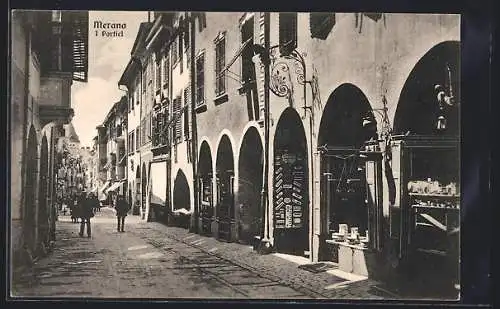 AK Merano, I Portici, Strasse mit Geschäften