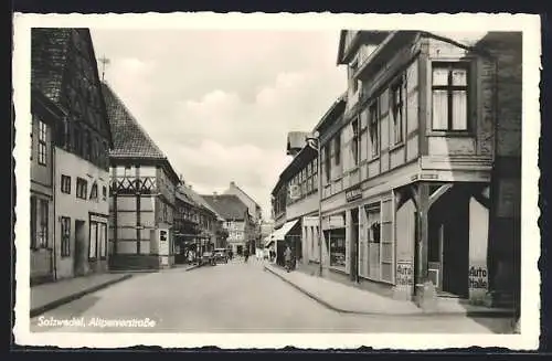 AK Salzwedel, Altperverstrasse mit Geschäften