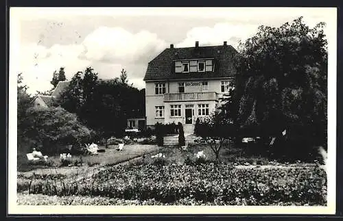 AK Steinbergen, Haus Sonneck, Inh. B. Böger, Gartenpartie