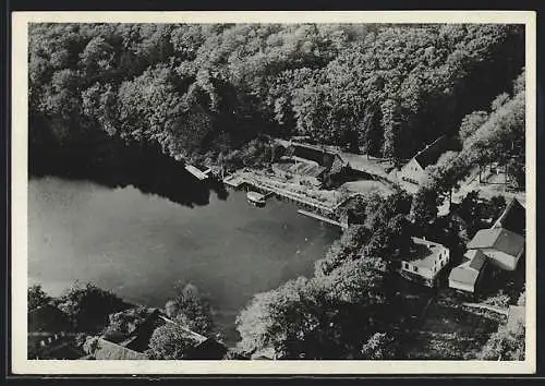 AK Neukloster-Niederelbe, Restaurant Ottenstreuers Waldseehaus Klosterkrug vom Flugzeug aus