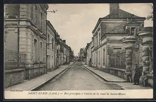 AK Saint-Epain /I.-et-L., Rue principale à l`entree de la route de Sainte-Maure