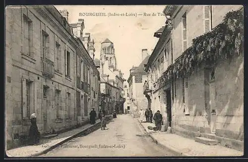 AK Bourgueil, Rue de Tours, Strassenpartie