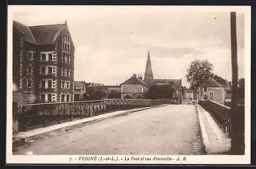 AK Veigné /I.-et-L., Le Pont et vue d`ensemble