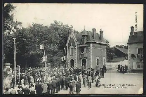 AK Ballan /I.-et-L., Route Nationale, Revue des Pompiers