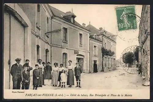 AK Parcay-sur-Vienne, Débit de tabacs, Rue principale et Place de la Mairie